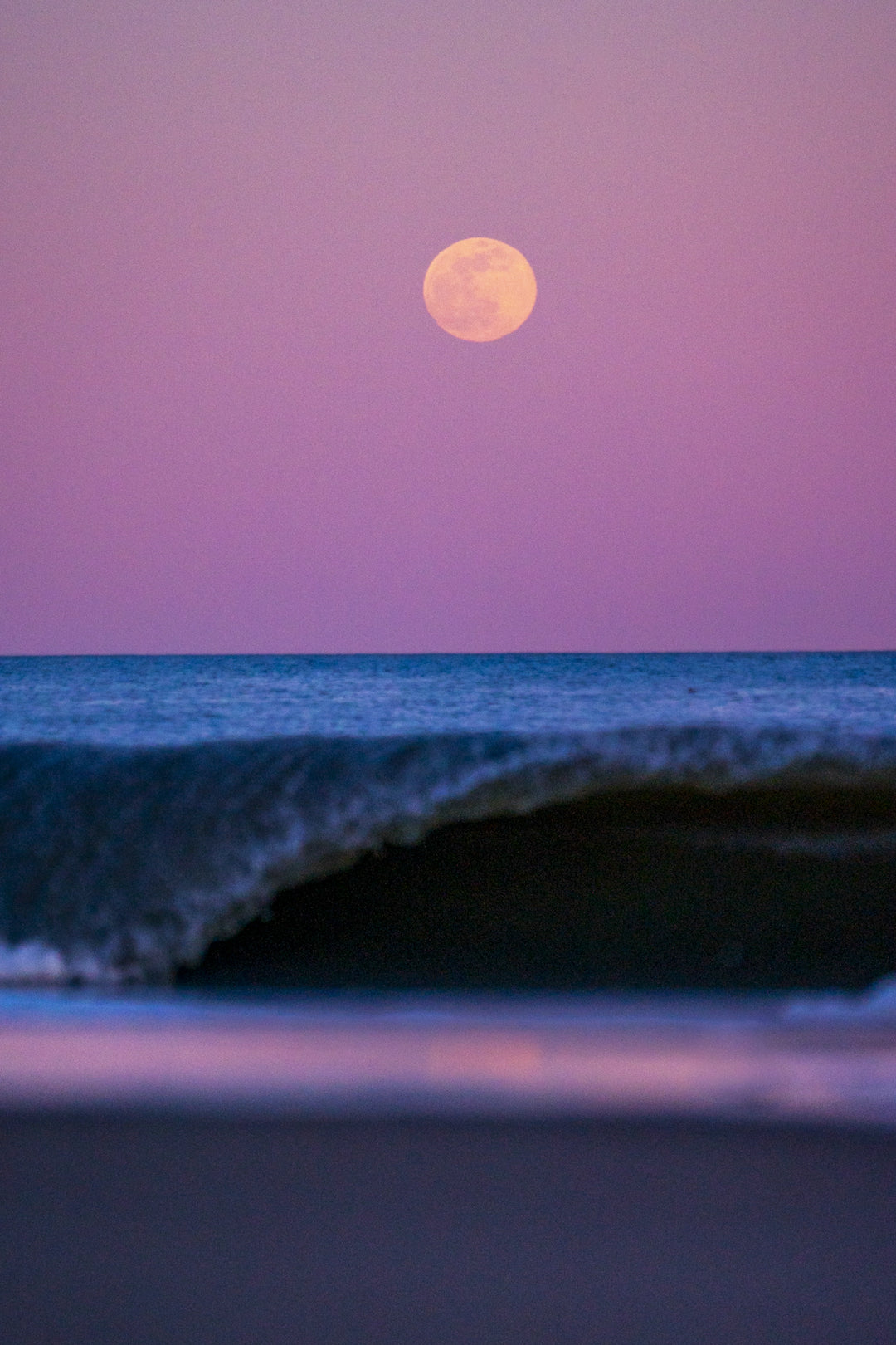 Main image Crashing Moon