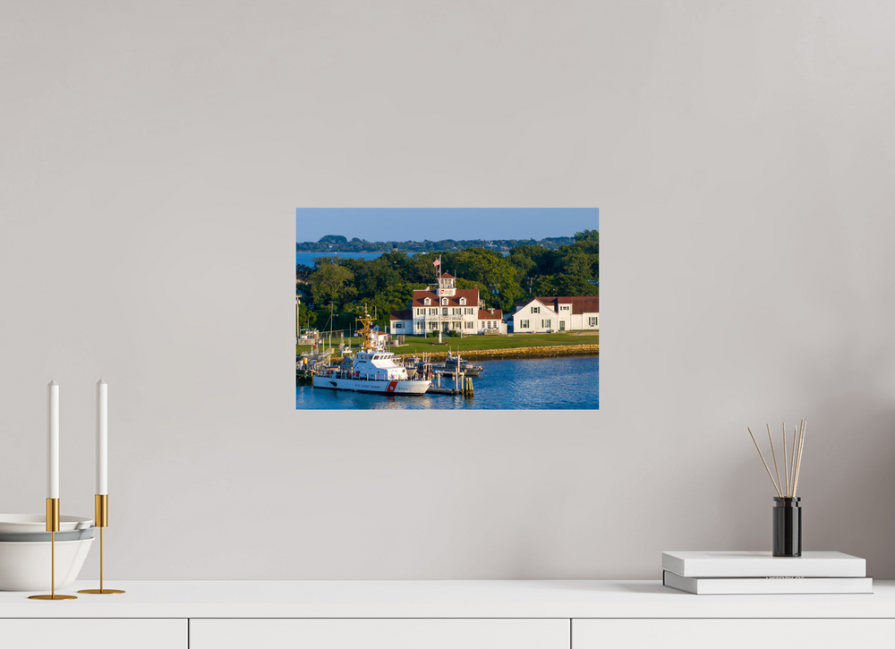 15 x 10″, HD Metal Print Coast Guard Station