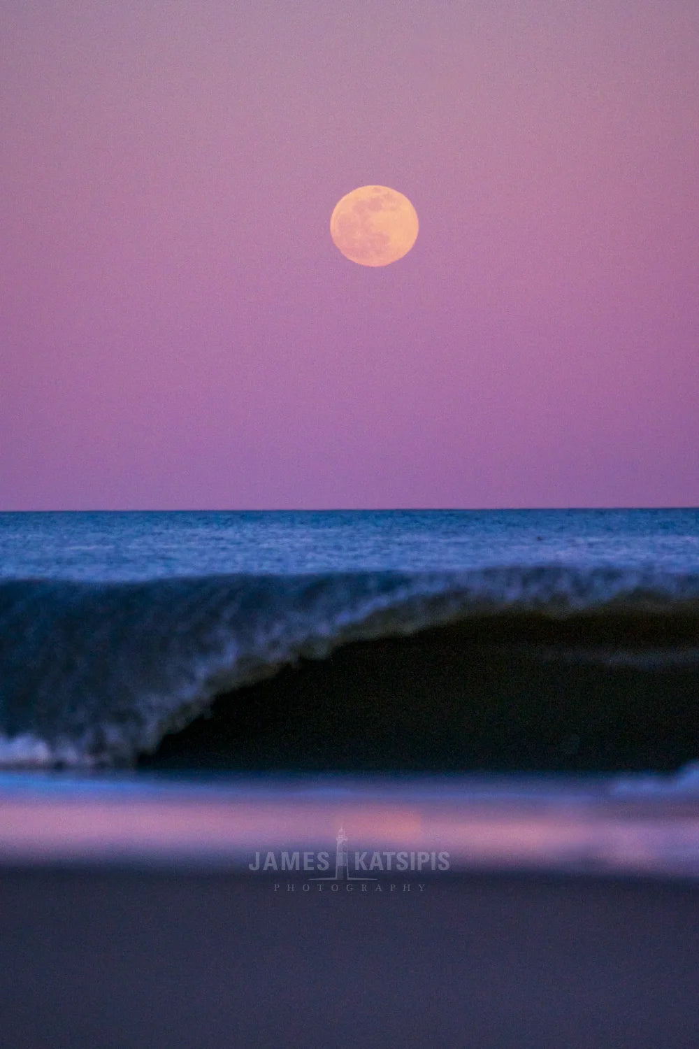 Main image Crashing Moon